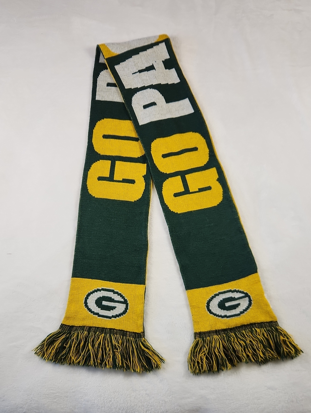 Green Bay Packers Winter Scarf Reversable That Says "Go Pack Go" With The G Logo - Picture 9 of 10